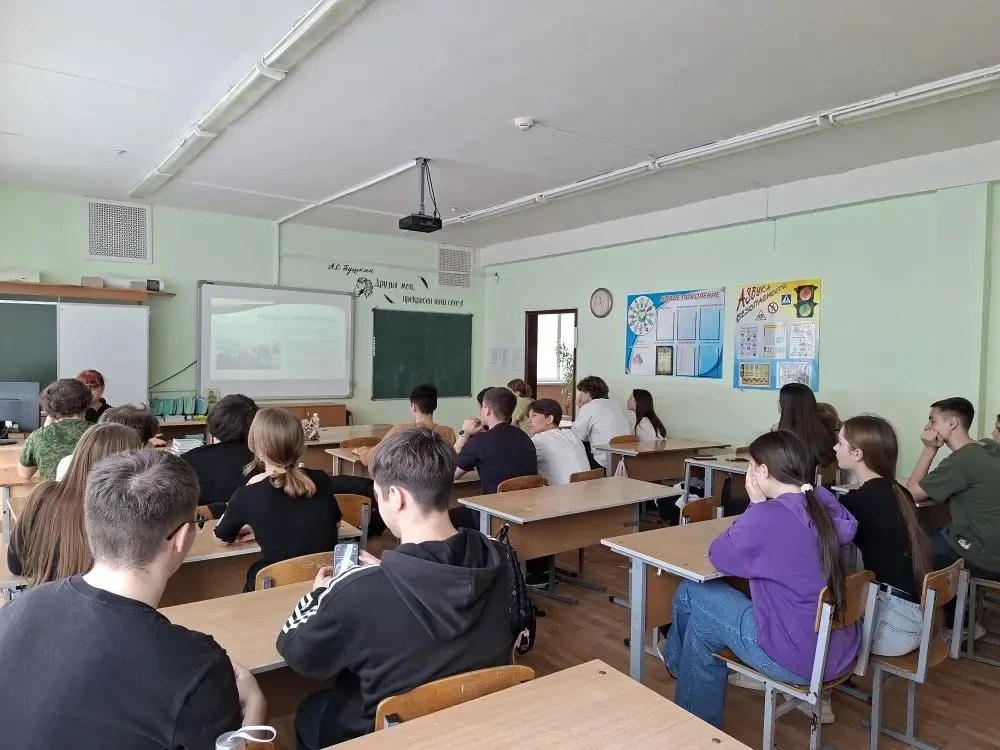 🌱 Весенний пришкольный лагерь в гимназии № 10: старт дан! 🌱  Сегодня, 30 марта, в нашей гимназии тор