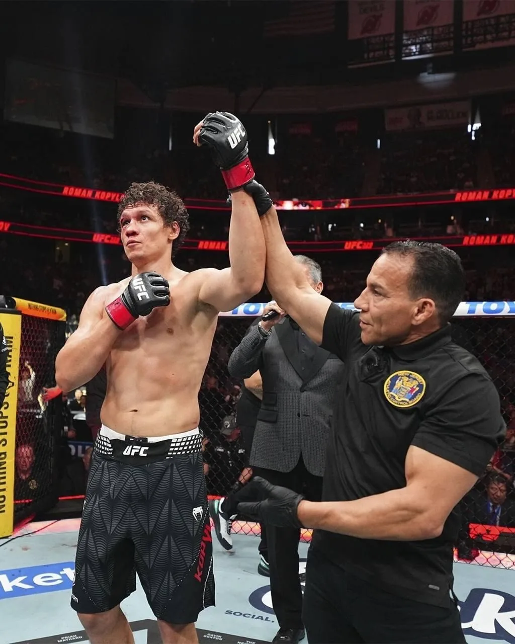🔥Кузбасский боец победил на турнире UFC в США  Уроженец посёлка Щебзавод Беловского района Роман Коп
