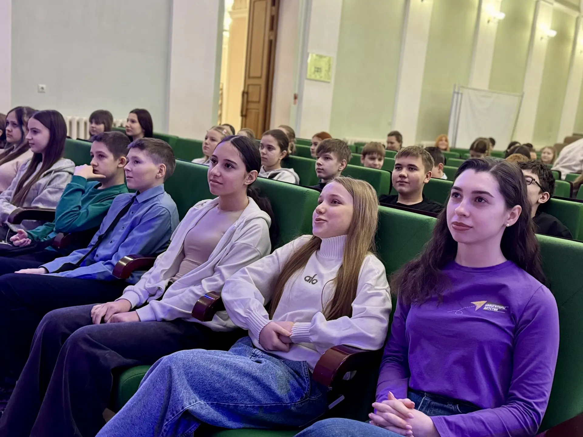 🏛️🍞В рамках цикла мероприятий, посвященных 82-й годовщине блокады Ленинграда, учащиеся 7 «В» класса 