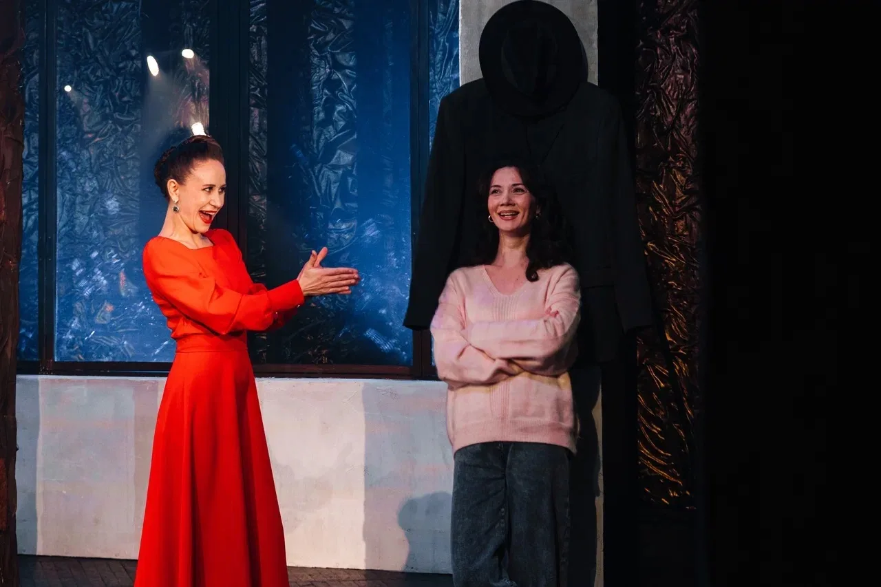 Куркыныч, авыр, тетрәндергеч… әмма сез аны тагын бер карар идегез.  🎭 «Тәрәзәмә кем шакый?» — нәкъ ш