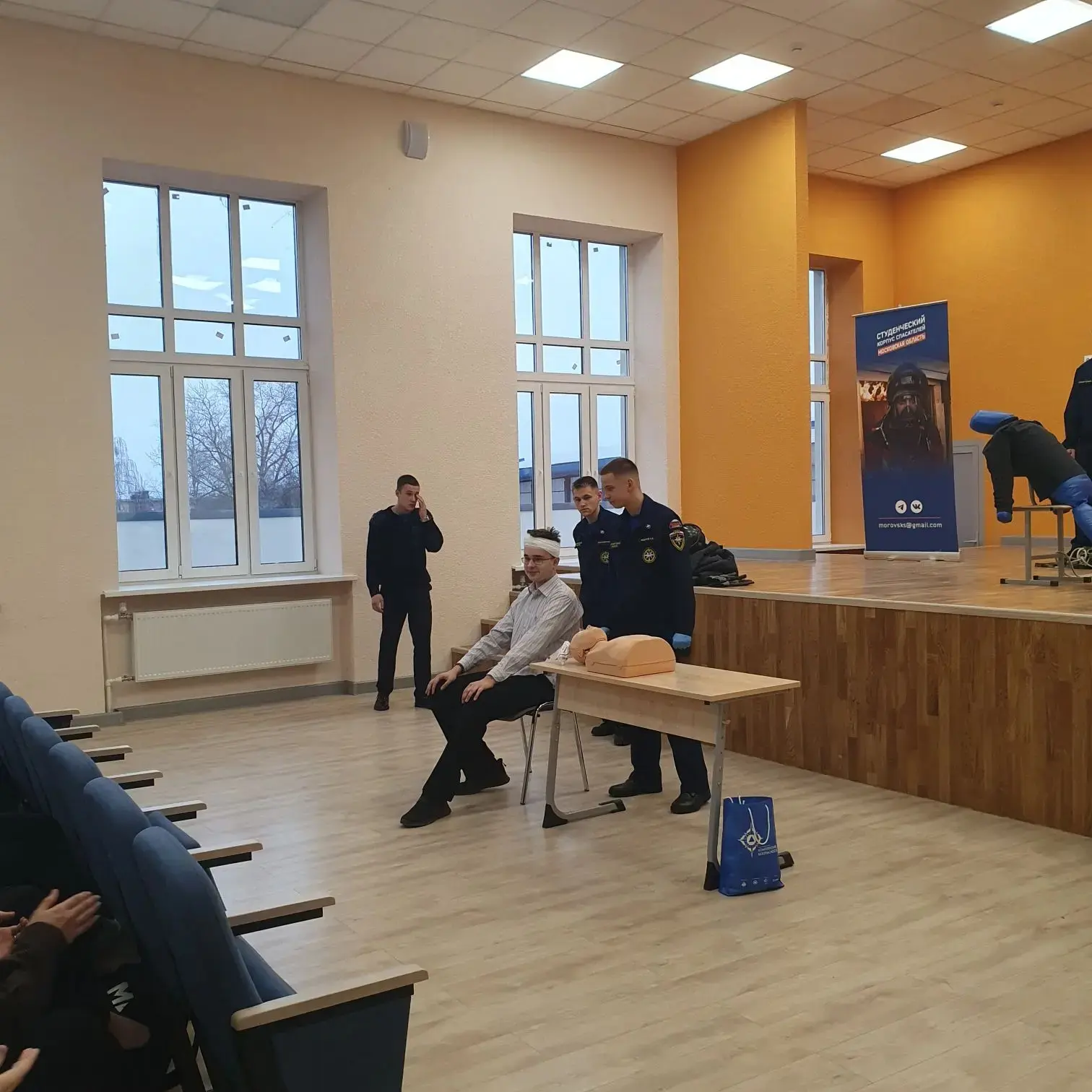 🗓9 декабря обучающиеся Чеховского техникума совместно со специалистами МБУ "Центр по профориентации 