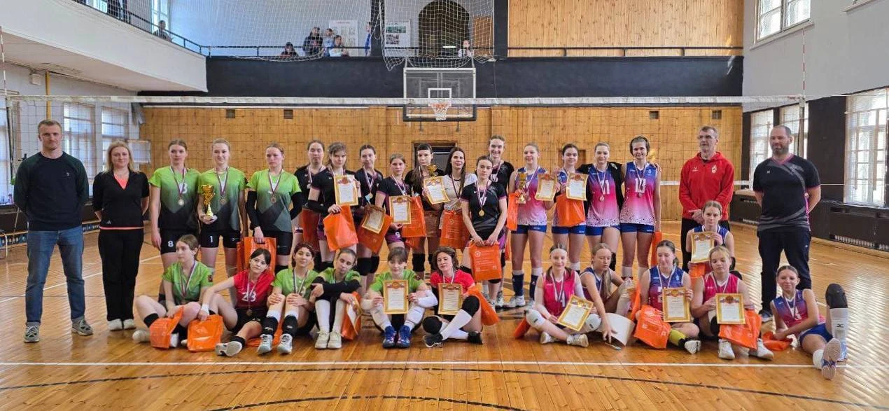 🏐 Эмоции на максимум: открытый турнир по волейболу  В Колледже РОСБИОТЕХ прошёл открытый турнир по в