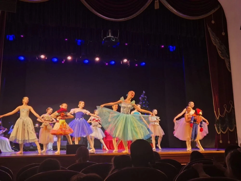 ✨Волшебное представление с «Щелкунчиком»: поход в филармонию  🎄В преддверии новогодних праздников уч