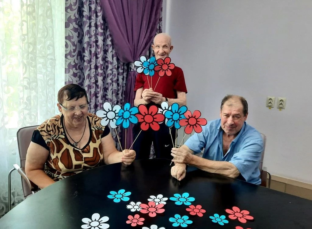 Моя Россия - какая она? Великая, могучая, героическая, сильная, любимая, добрая, родная, ласковая, к