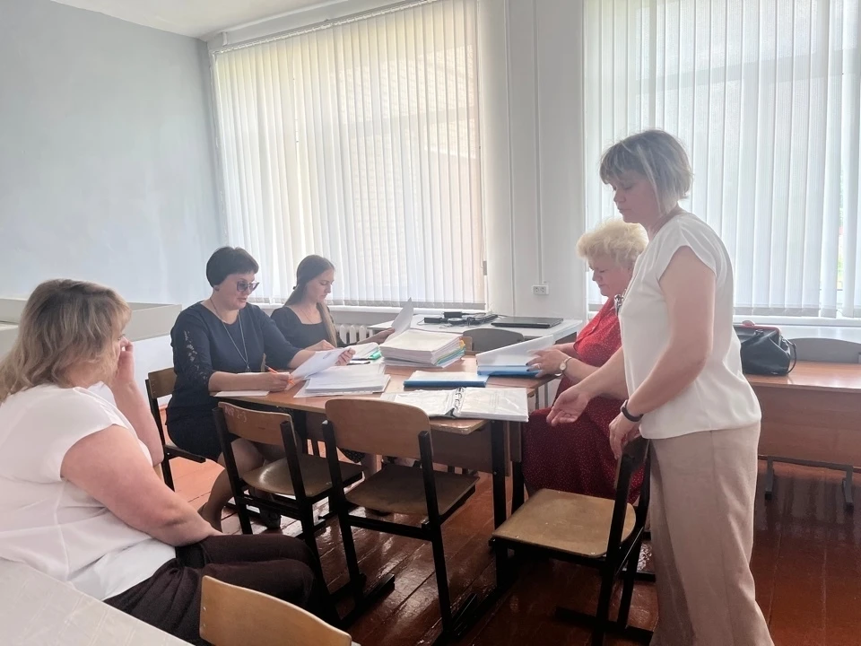☀️Летние лагеря в Радищевском районе: контроль и безопасность
Продолжается активная работа по контро
