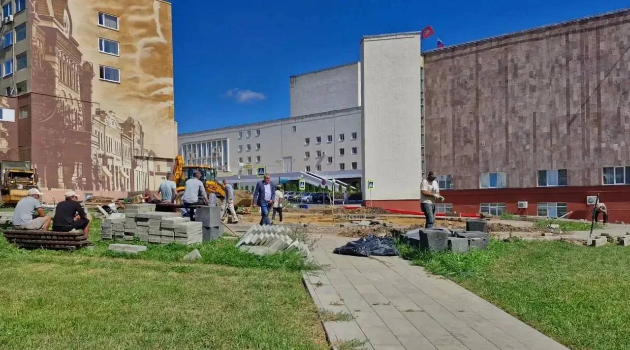 На Пролетарской горе завершается установка флагштока

45-метровый флагшток планировали смонтировать 