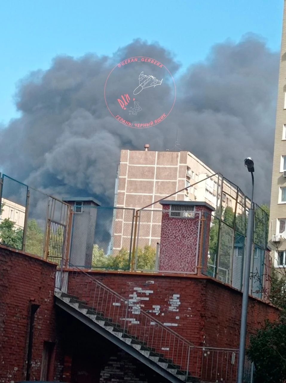 🇷🇺🇺🇦 Герань нанесла удар по зданию строительного супермаркета "Олди" в Соломенском ...
