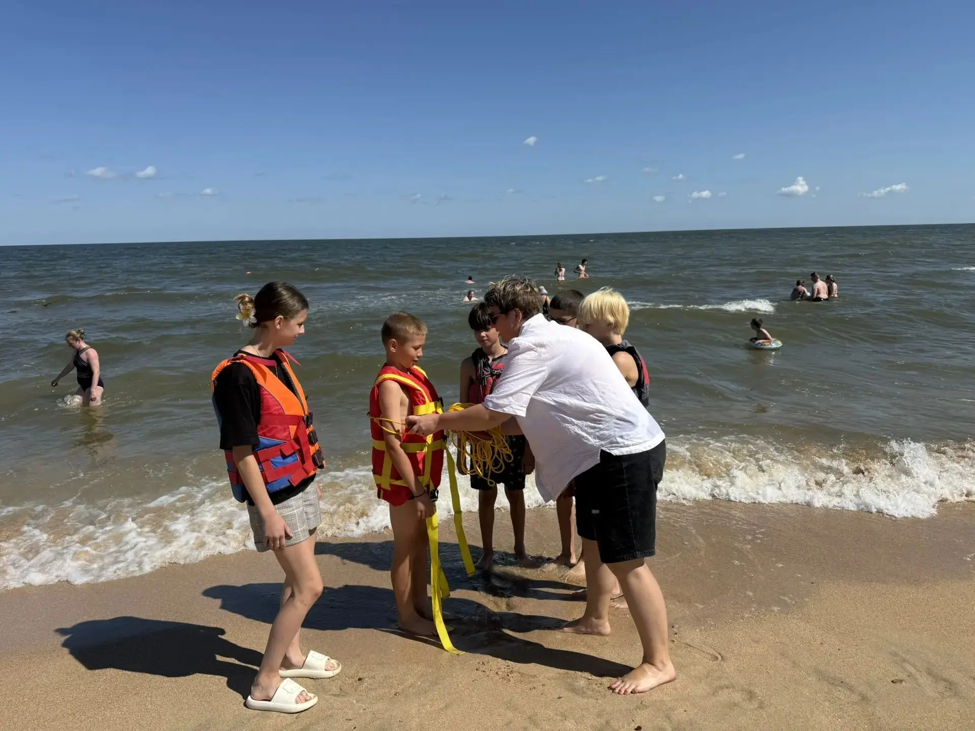 Как проходит пятница на площадке «Радуга»? 🏖️ Спросите у моря!