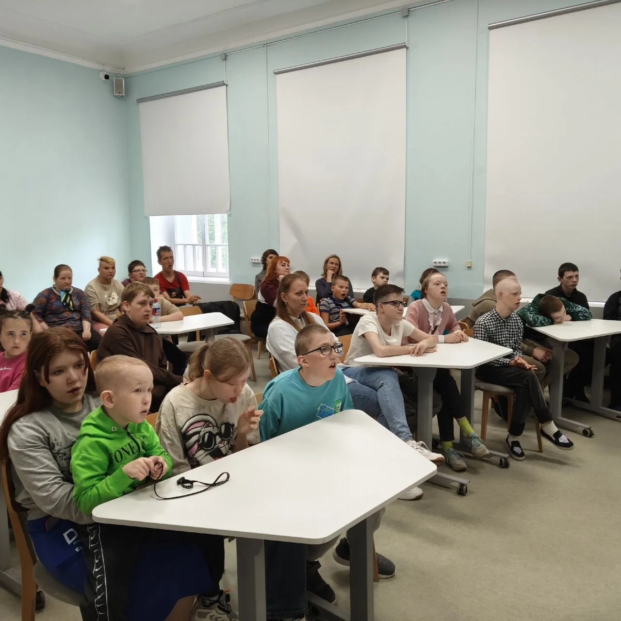 Сегодня в нашем лагере день друзей природы и наши ребята превратились в настоящих юных ...