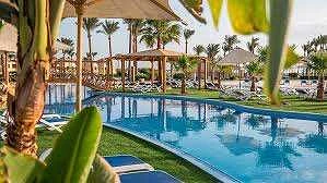 Cleopatra Luxury Resort Makadi Bay — это место, где каждый найдёт свой идеальный отдых: будь то семе