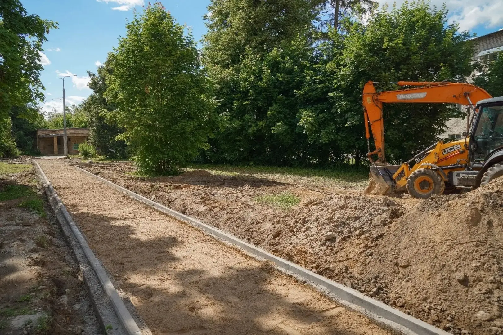 🏘️ В поселке Новый Сергиево-Посадского округа начали благоустраивать дворы домов 13, 14 и 16. 

Обн