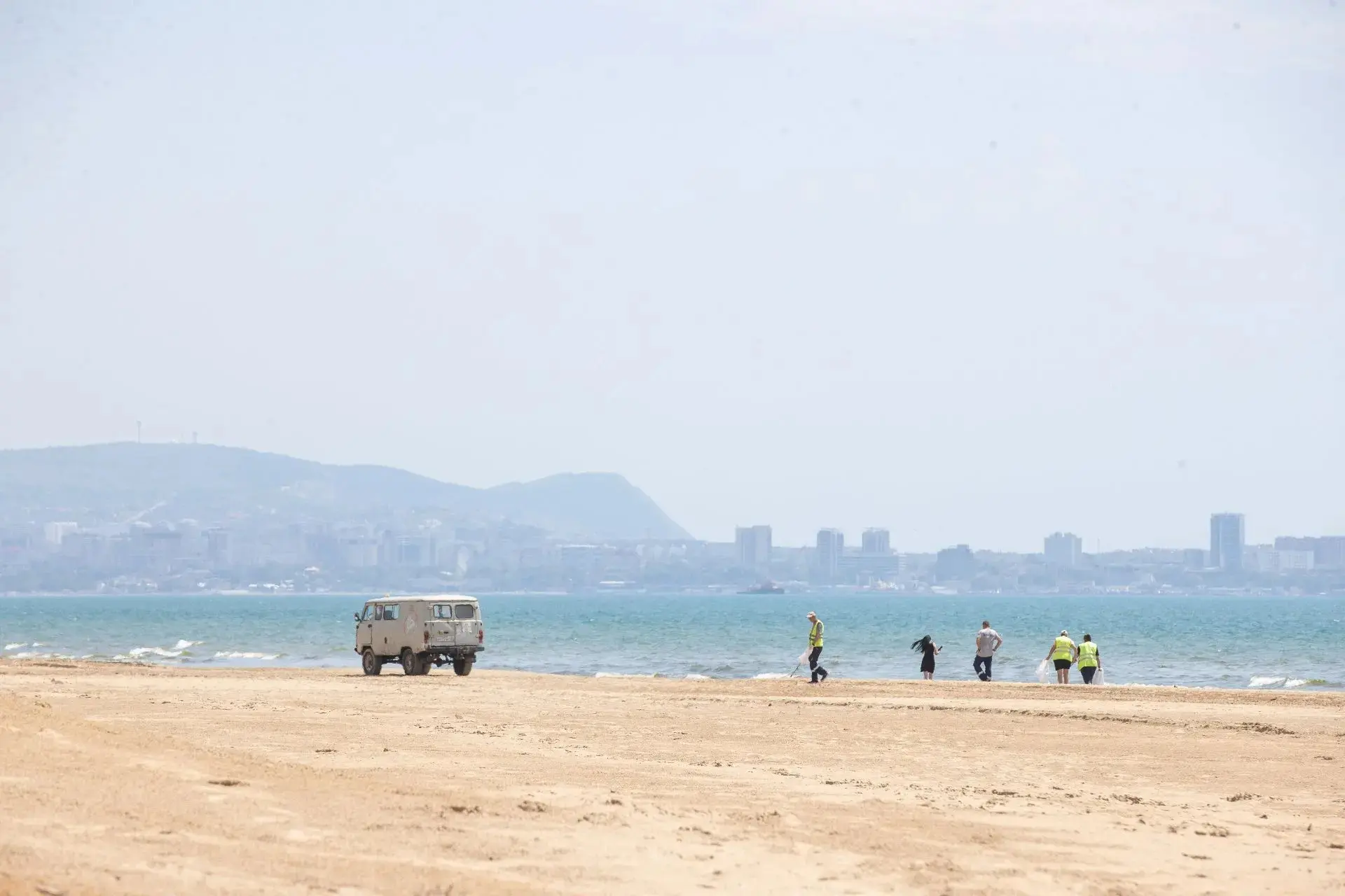 🏖 В Анапе отсыпали уже 7,4 км пляжных территорий  В городе-курорте продолжаются масштабные работы по