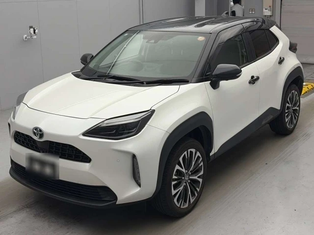 ⚪ TOYOTA YARIS CROSS