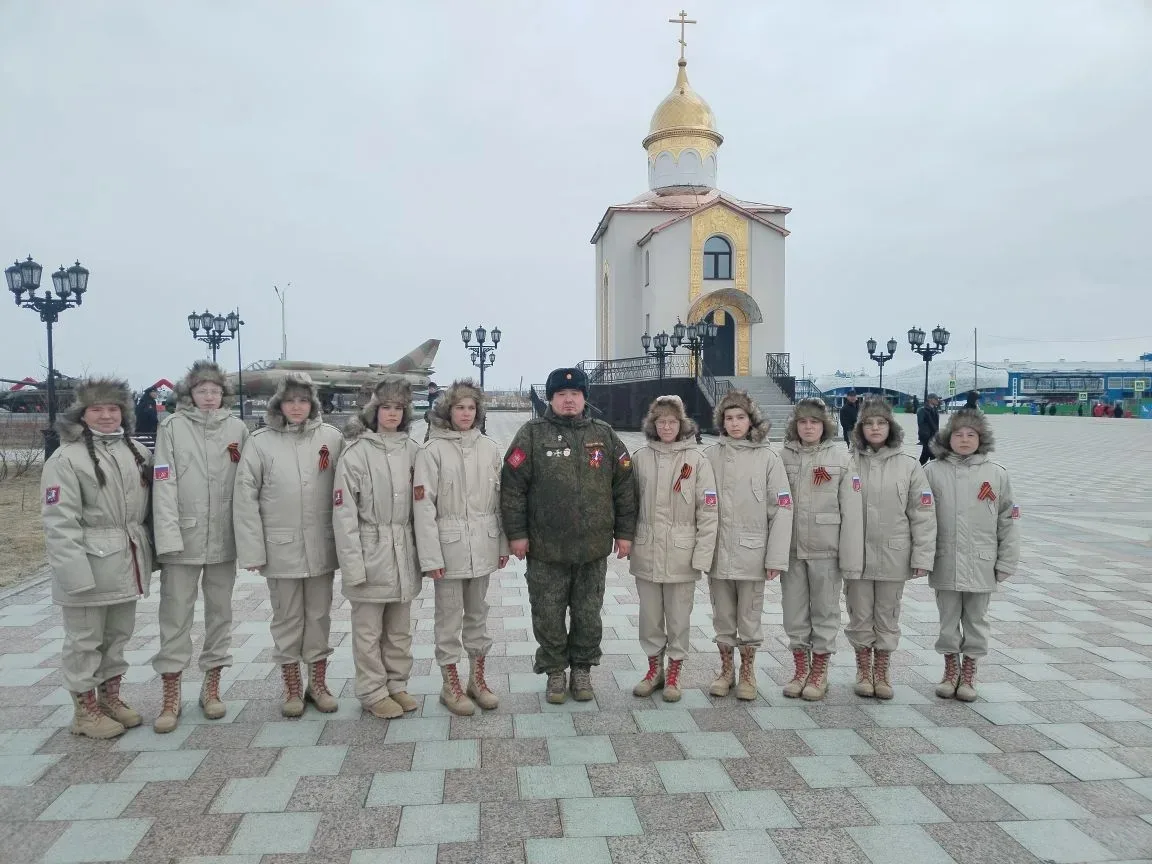 Наши «Чёрные гусары» — гордость школы! 🏆🪖  Вчера, 8 мая, команда нашей школы «Чёрные гусары» под рук