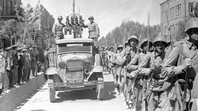 85 лет совместной операции СССР и Британии в Иране: как союзники закрыли «южные ворота»...