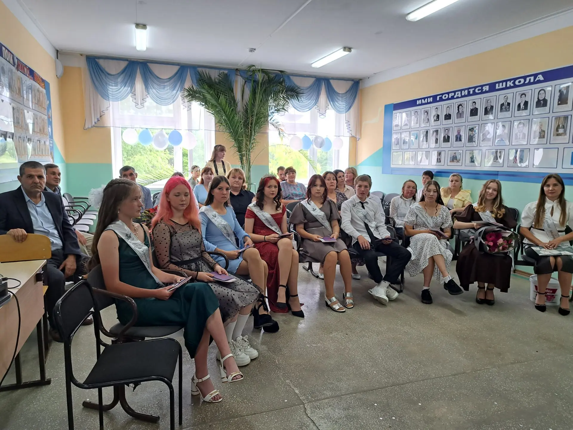 Состоялась церемония вручения аттестатов  выпускникам Чуваштимяшской школы. В добрый путь, дорогие н