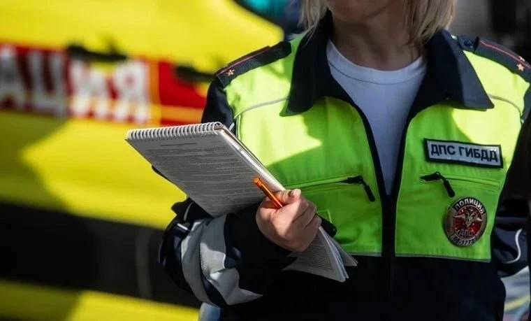 В Новом Уренгое бывший сотрудник ГАИ получил 4,5 года колонии за торговлю правами.

По данным суда, 