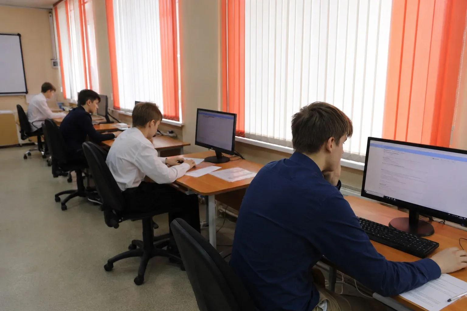 📚 Вологодские девятиклассники продолжают сдавать ОГЭ