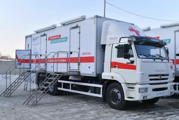 В Удмуртии за 9 месяцев 2026 года медицинские работники на селе совершили 2719 выездов ...