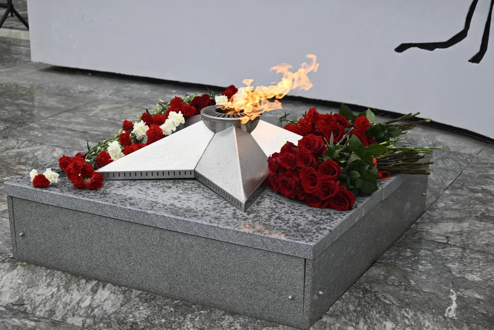 Наш регион присоединился к церемонии зажжения Вечных огней по всей России