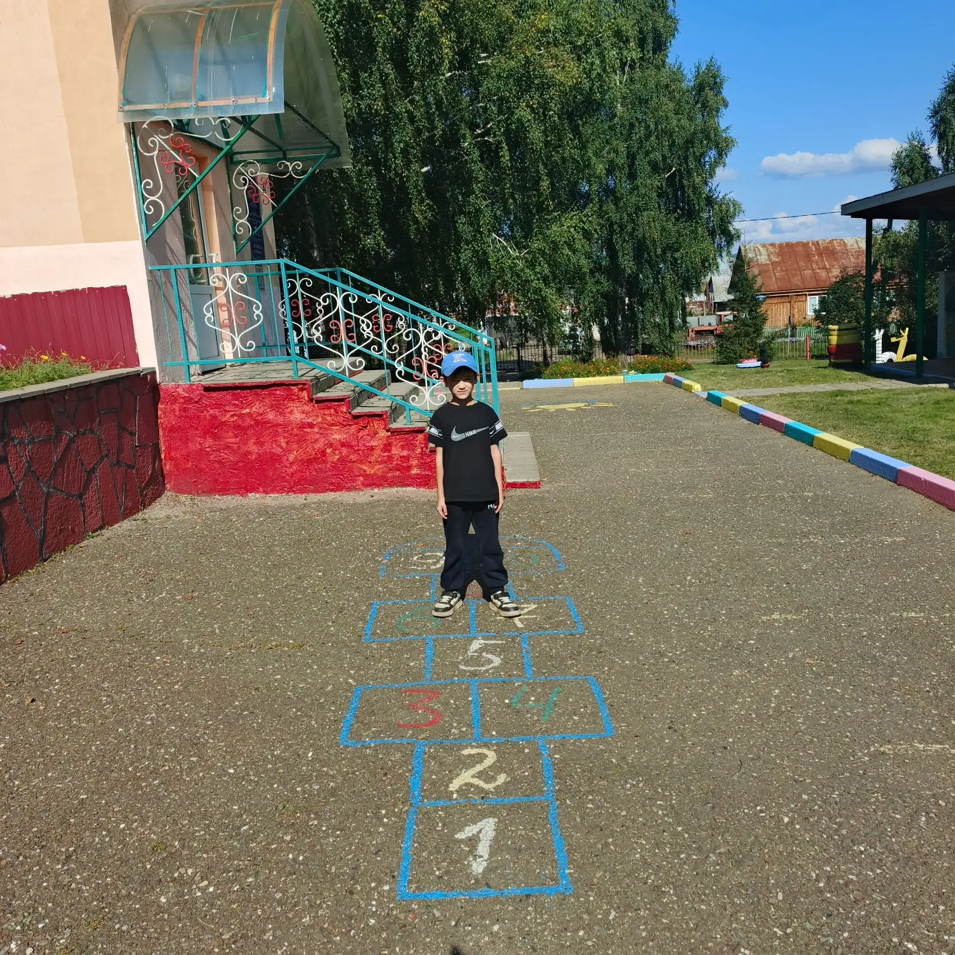 «Классики» - не просто занимательная игра. Это еще и превосходный способ развития глазо...