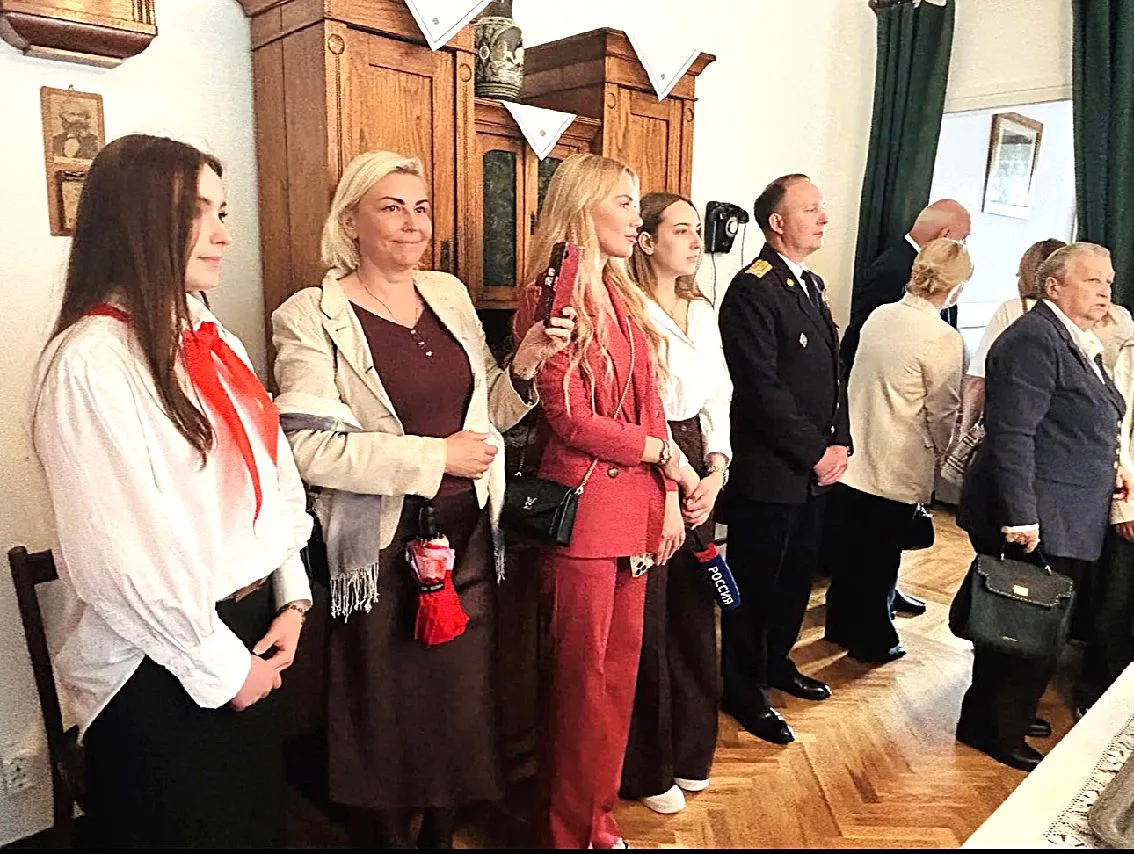 В СОЧИ ОТКРЫЛСЯ МЕМОРИАЛЬНЫЙ ДОМ НИКОЛАЯ ОСТРОВСКОГО   В Ночь музеев в Сочи открылся Мемориальный до
