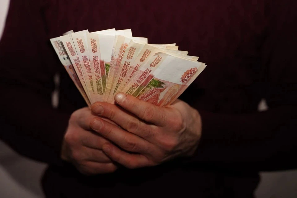 Нефтяники и айтишники получают больше 100 тысяч рублей в Самарской области