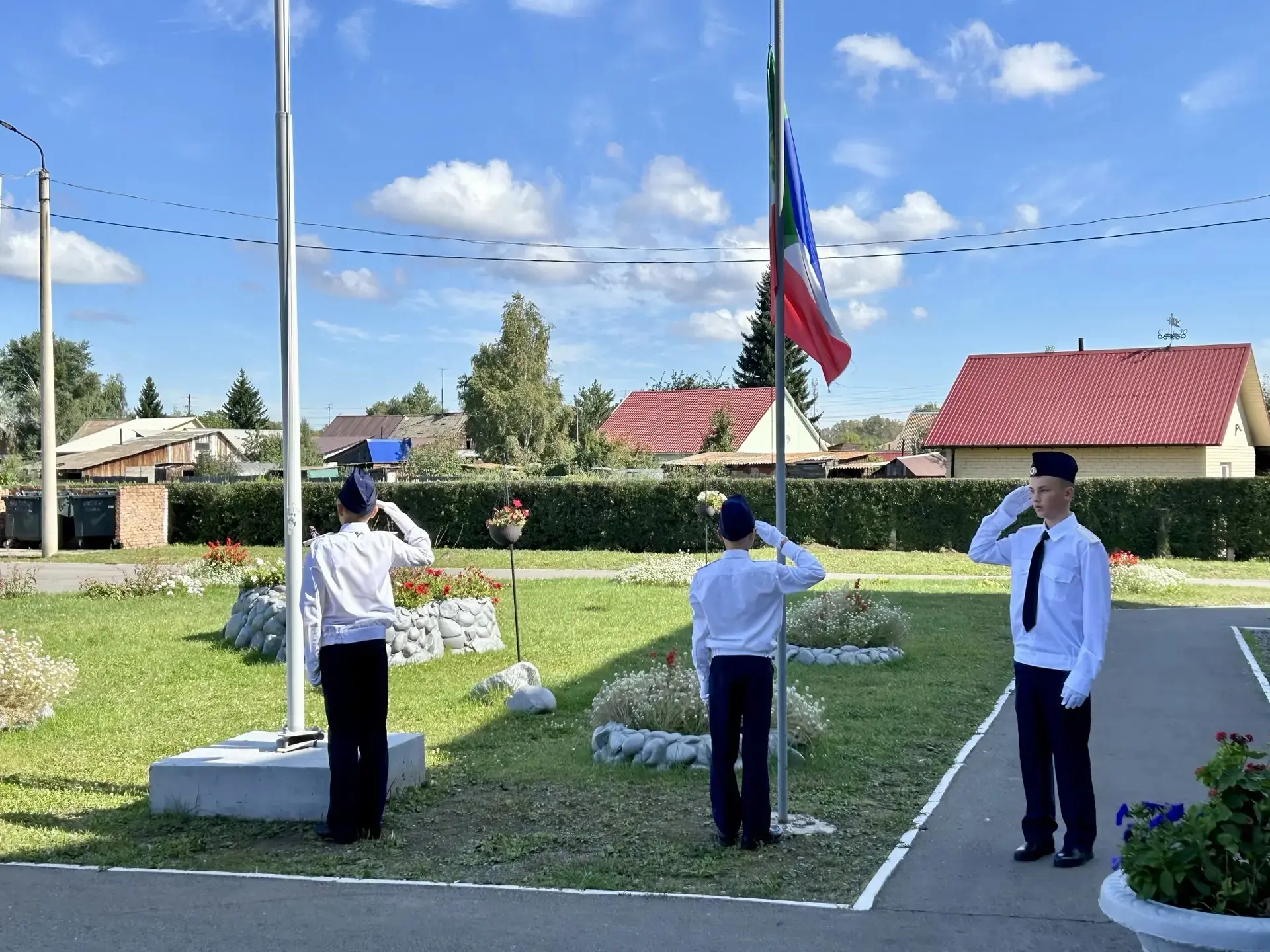 Первая учебная неделя завершена! 🎓