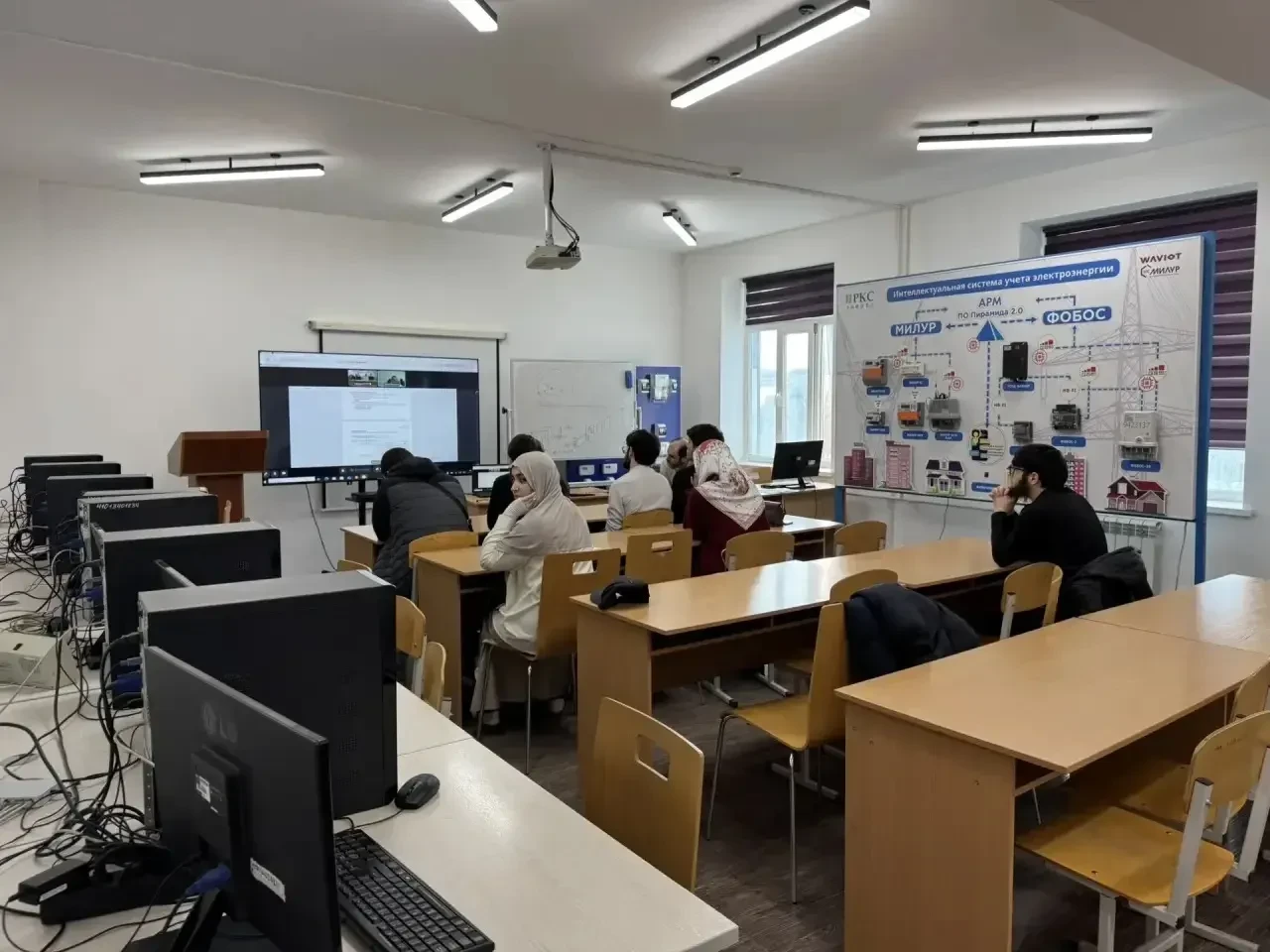 Из Петербурга в Грозный: специалисты "РКС-энерго" проводят занятия для студентов ГГНТУ   «РКС-энерго