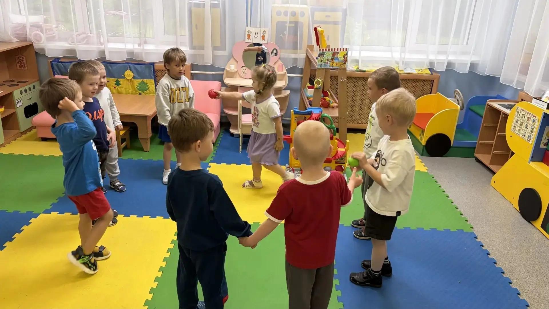 🍎 Недавно мы с ребятами отметили Яблочный Спас — один из самых тёплых и душевных народ...