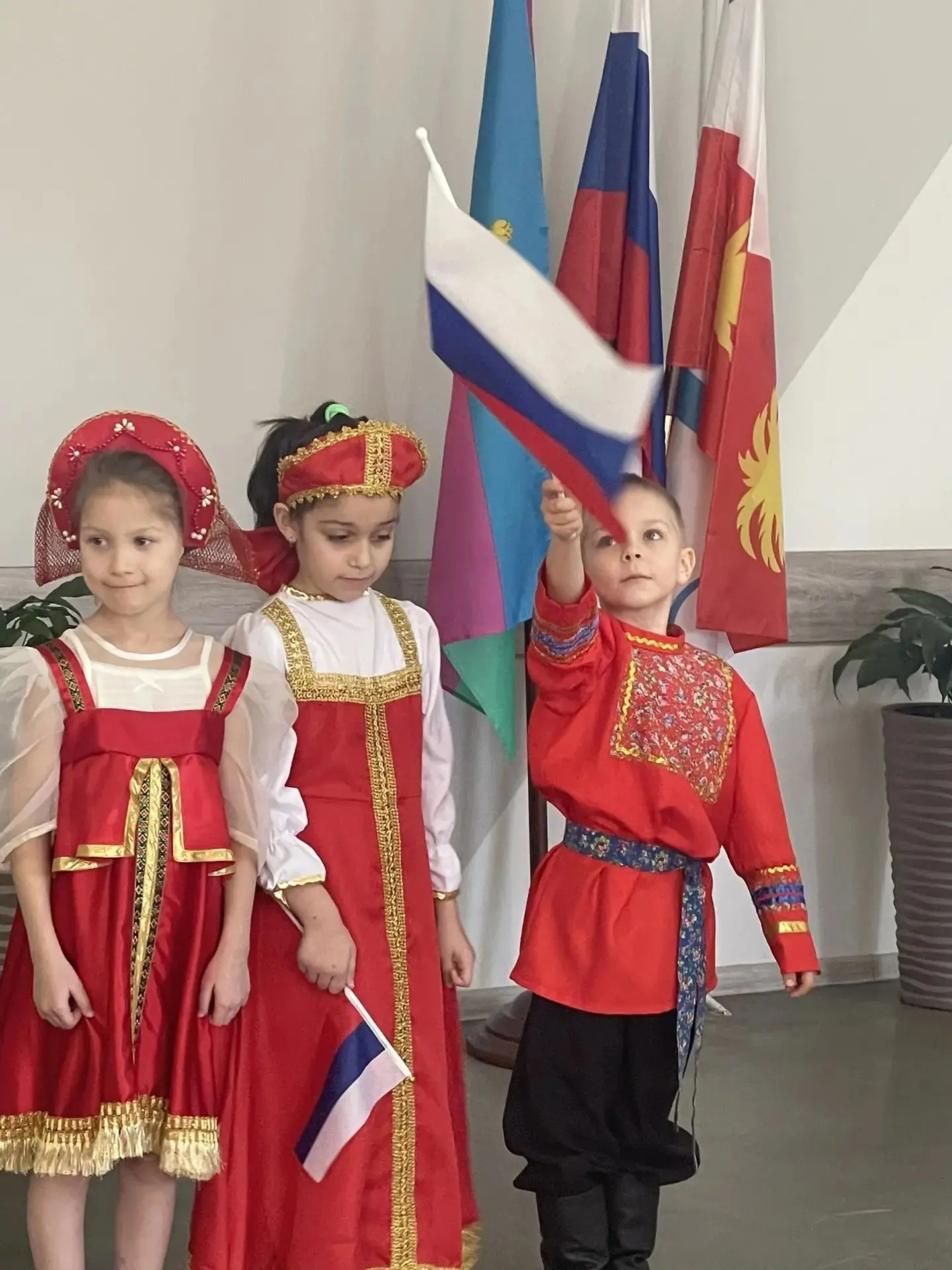 🇷🇺 С Днём России! 🇷🇺

Сегодня, 12 июня, мы отмечаем один из самых важных государственных праздни