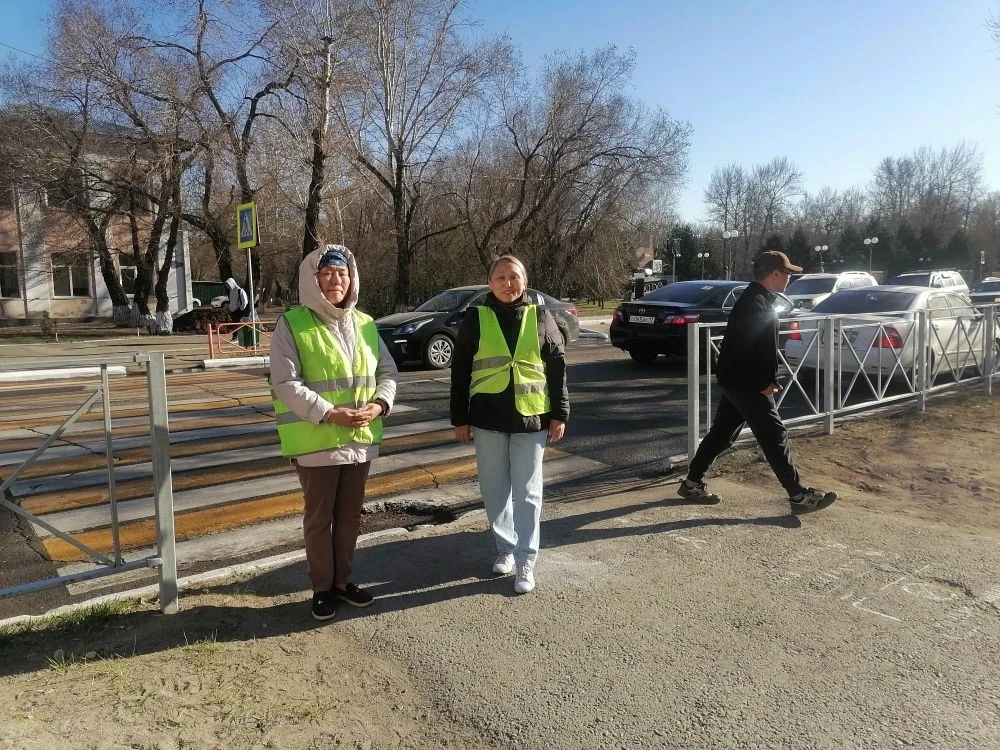 🚨 Родпатруль 10 «а» класса.🚦🚙 
Родительский патруль  — это огромная помощь и поддержка для детей.