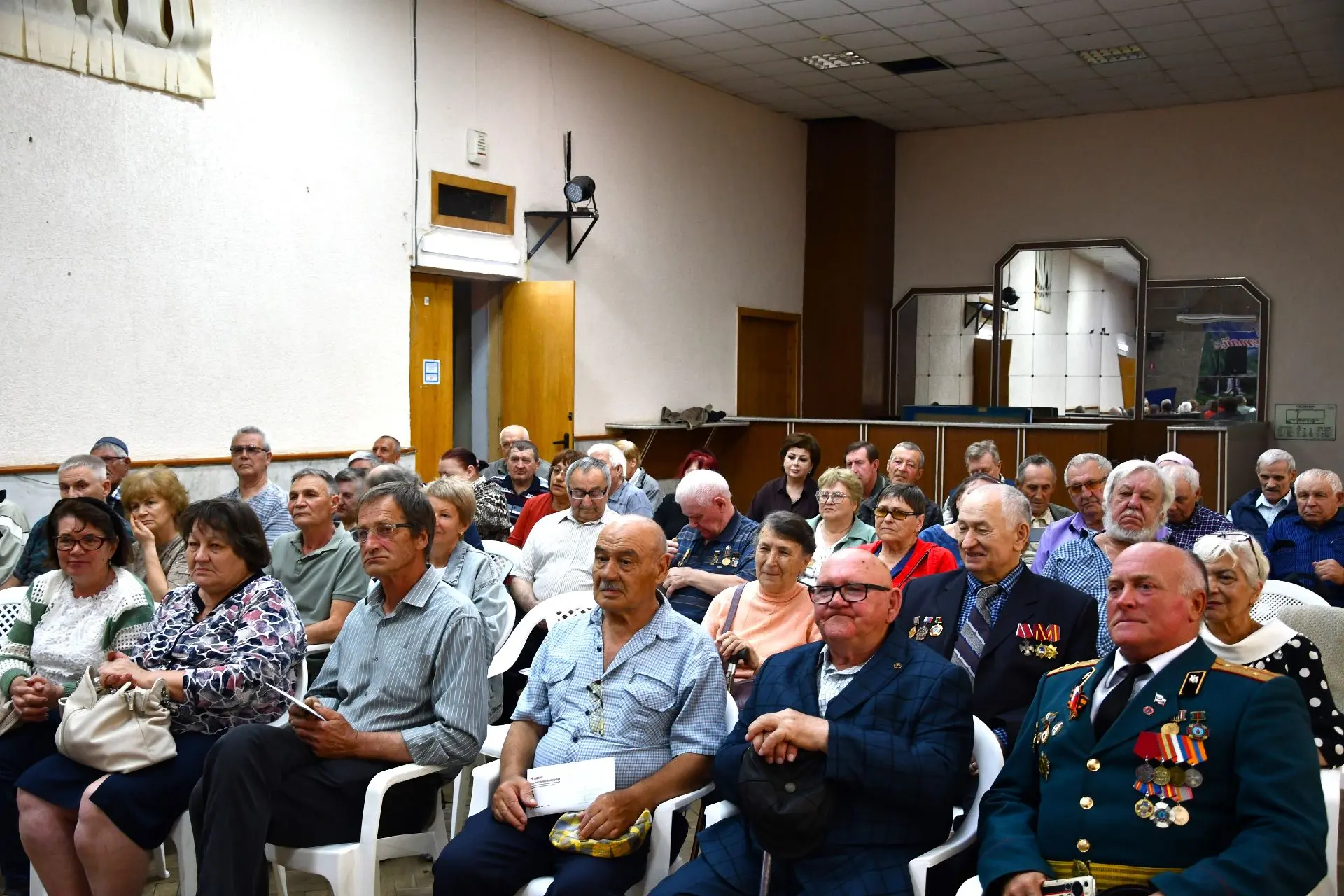 В ТО «Перекресток» состоялось вручение памятных знаков «40 лет ликвидации аварии на Чернобыльской АЭ
