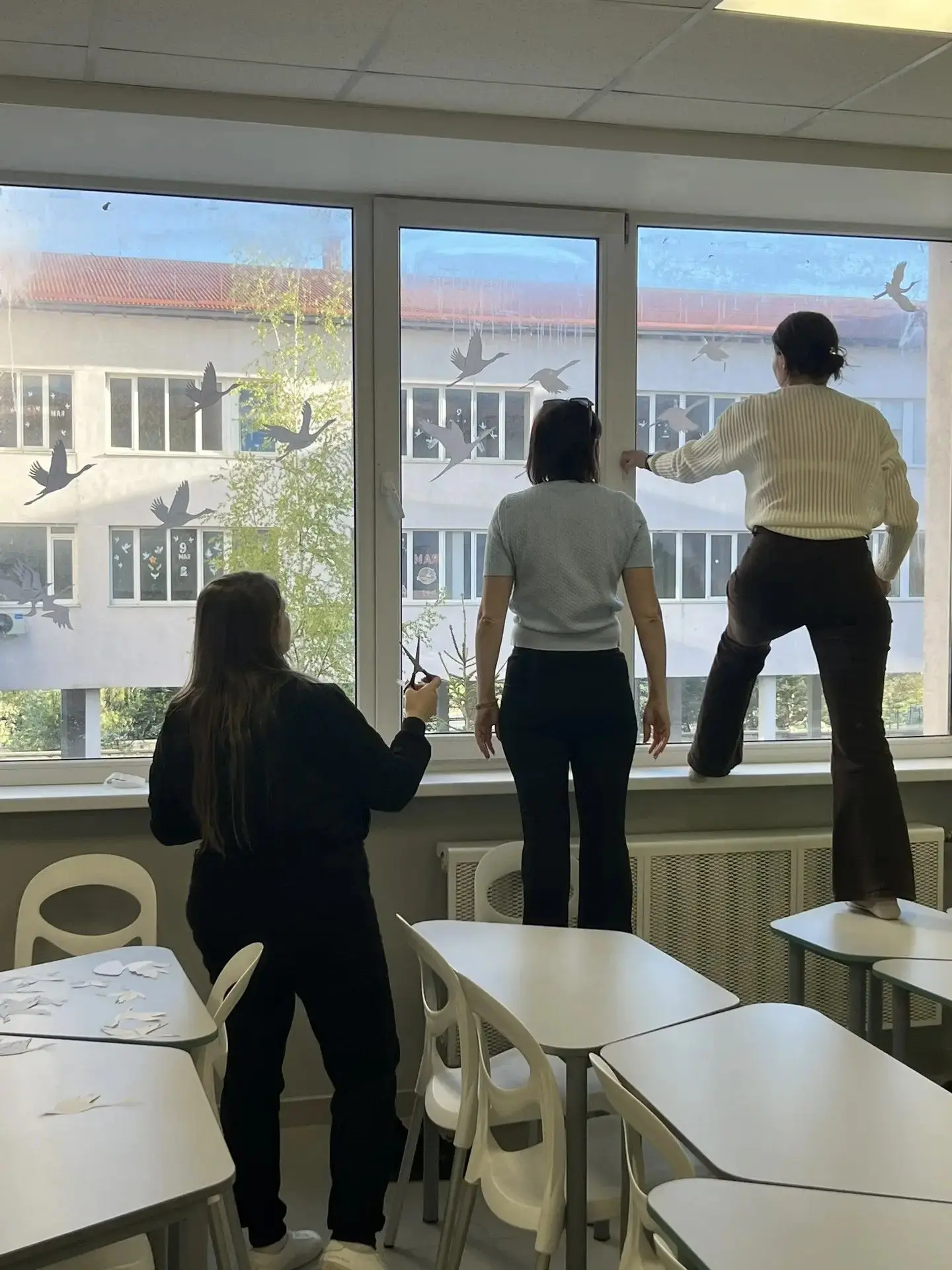 Мы помним, мы гордимся!  Наш 3 - В класс с радостью принял участие в акции «Окна Победы»! Вместе с р