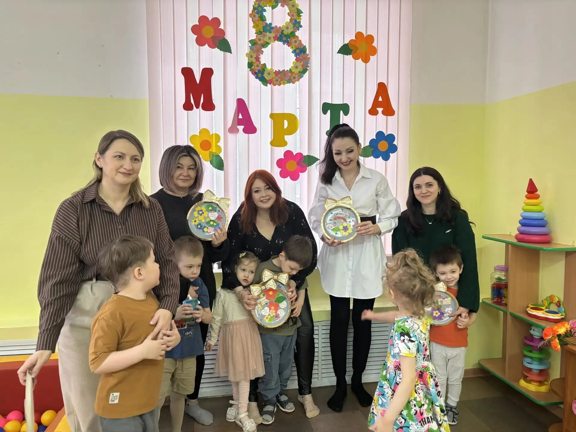В группе 3 прошел мастер- класс, посвященный Международному женскому дню- 8 марта!!!🌷🎊💐