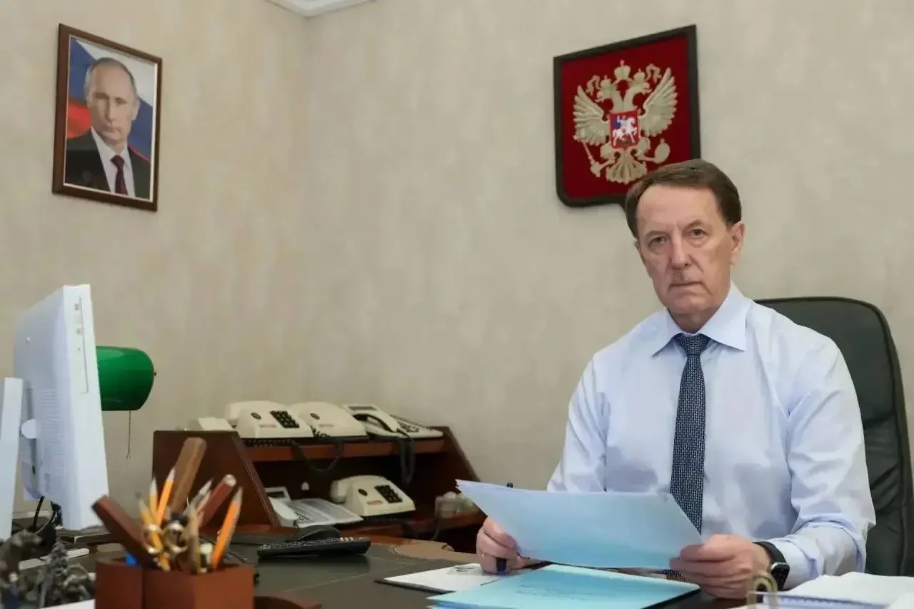 Telegram решил притормозить, а мы — нет! Вся движуха теперь в МАХ. Присоединяйтесь: https://max.ru/t