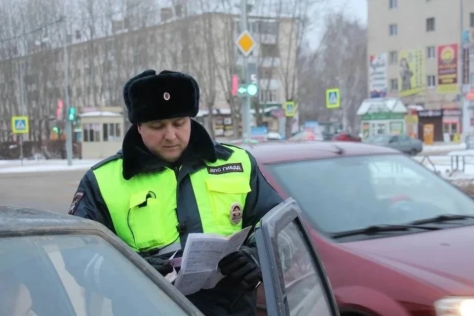 Остановили гаишники, якобы я пересек сплошную линию. У них видеофиксации нет, а там спл...