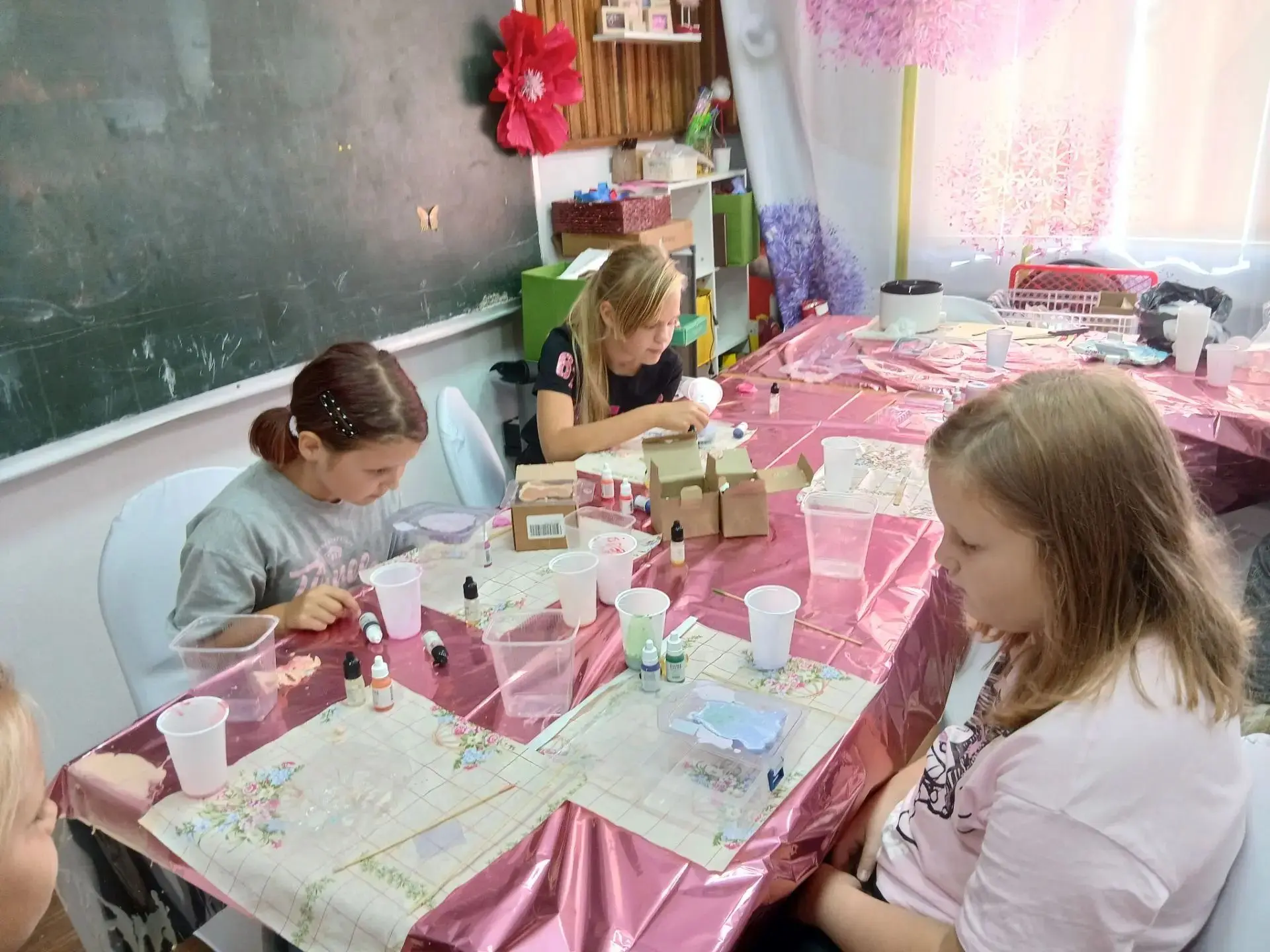 🌟 5 сентября в Доме культуры «Геолог» села Рощино прошёл увлекательный мастер-класс по...