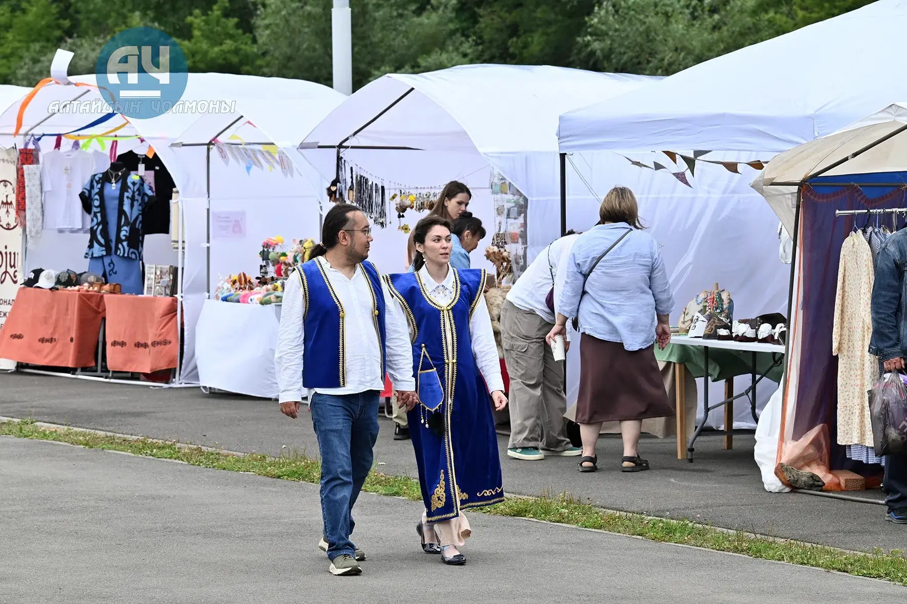 Наши сотрудники на Межрегиональном празднике алтайского народа «Эл-Ойын».

С 17 по 19 июля в городе 