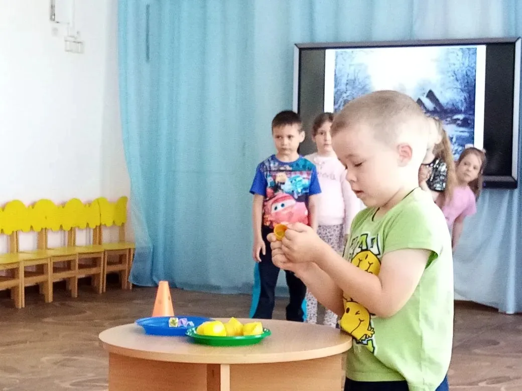 Ежегодно 6 июня в России отмечается Пушкинский день-день рождения А. С. Пушкина. В нашем детском сад