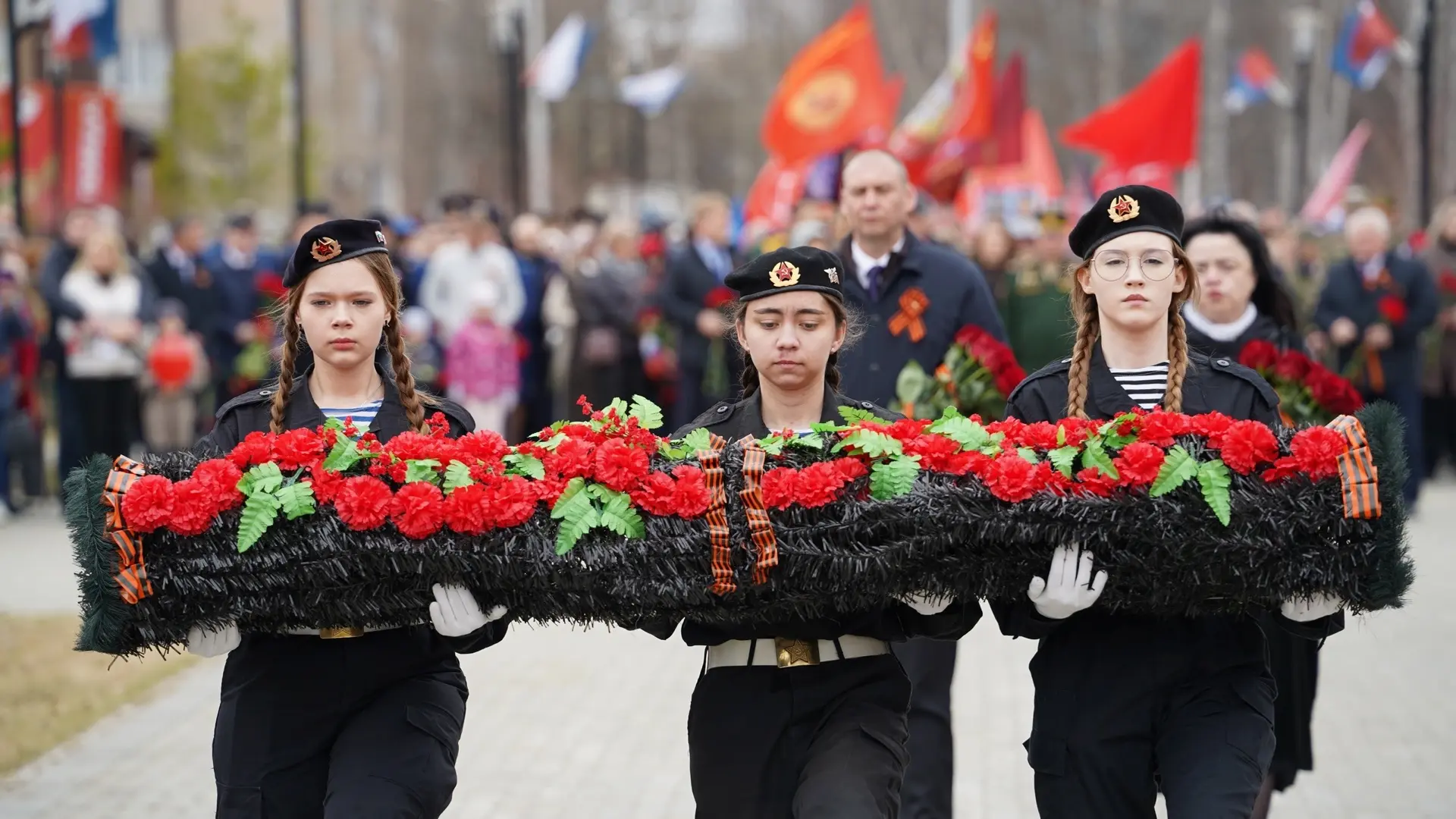 9 Мая - День Победы

В этот знаменательный день студенты и сотрудники Мегионского политехнического к