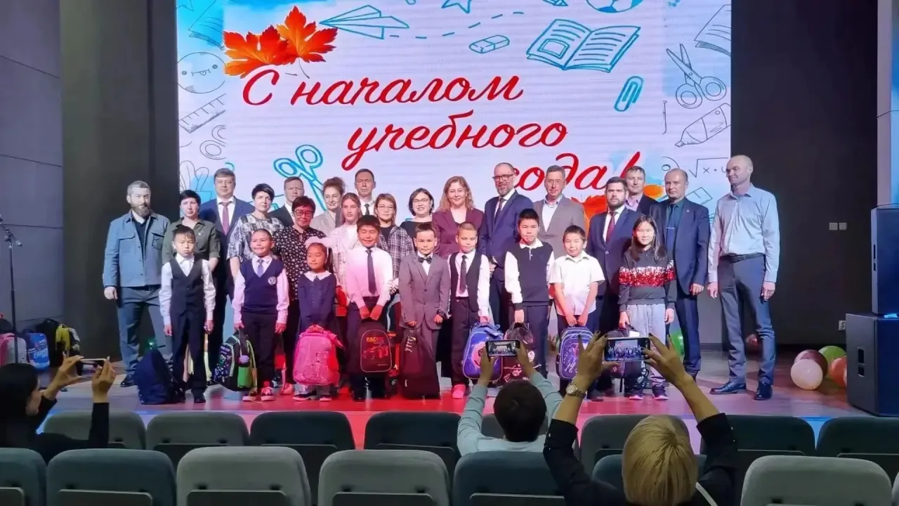 🎒 Управление молодёжной политики присоединилось к акции «Рюкзак для школьника»