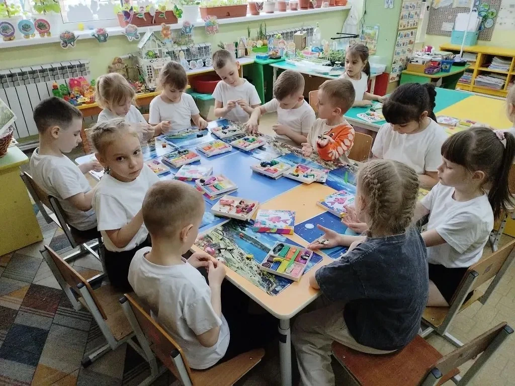 🦉 Наши юные экологи изучают редких птиц!  В подготовительной группе  14, прошло необычное занятие, п