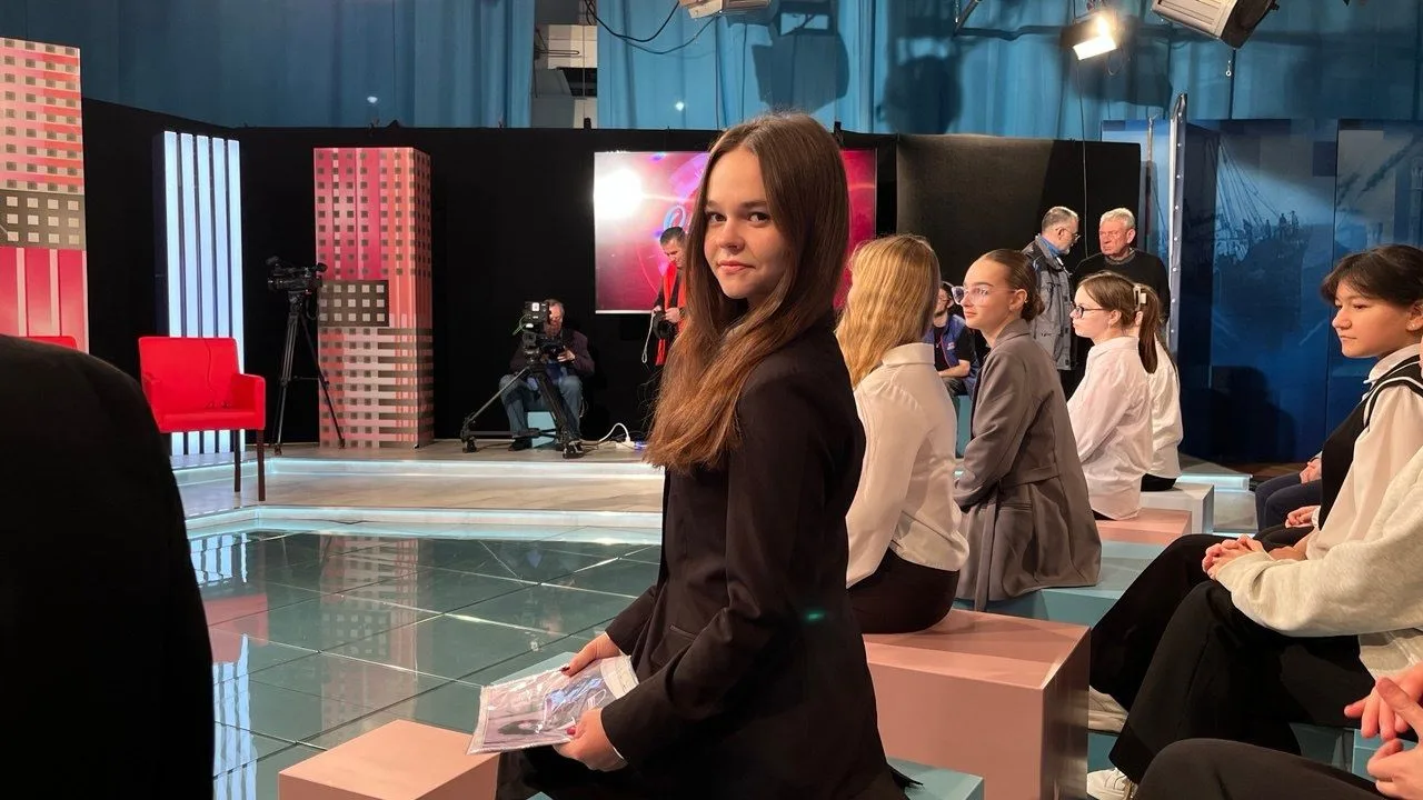 📽Связь поколений: наши герои в эфире! 🌟 📆 Сегодня наша школа стала частью особенного события – учащи