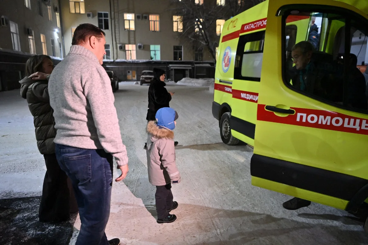 🎁 Дмитрий Братыненко исполнил мечту 4-летнего Марка из Сыктывкара  Мальчик загадал на Новый год жела