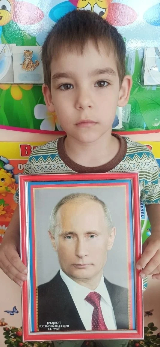 🇷🇺 Путешествие по большой стране: как группа «Малинка» отмечала День России! 🇷🇺

В преддверии гл
