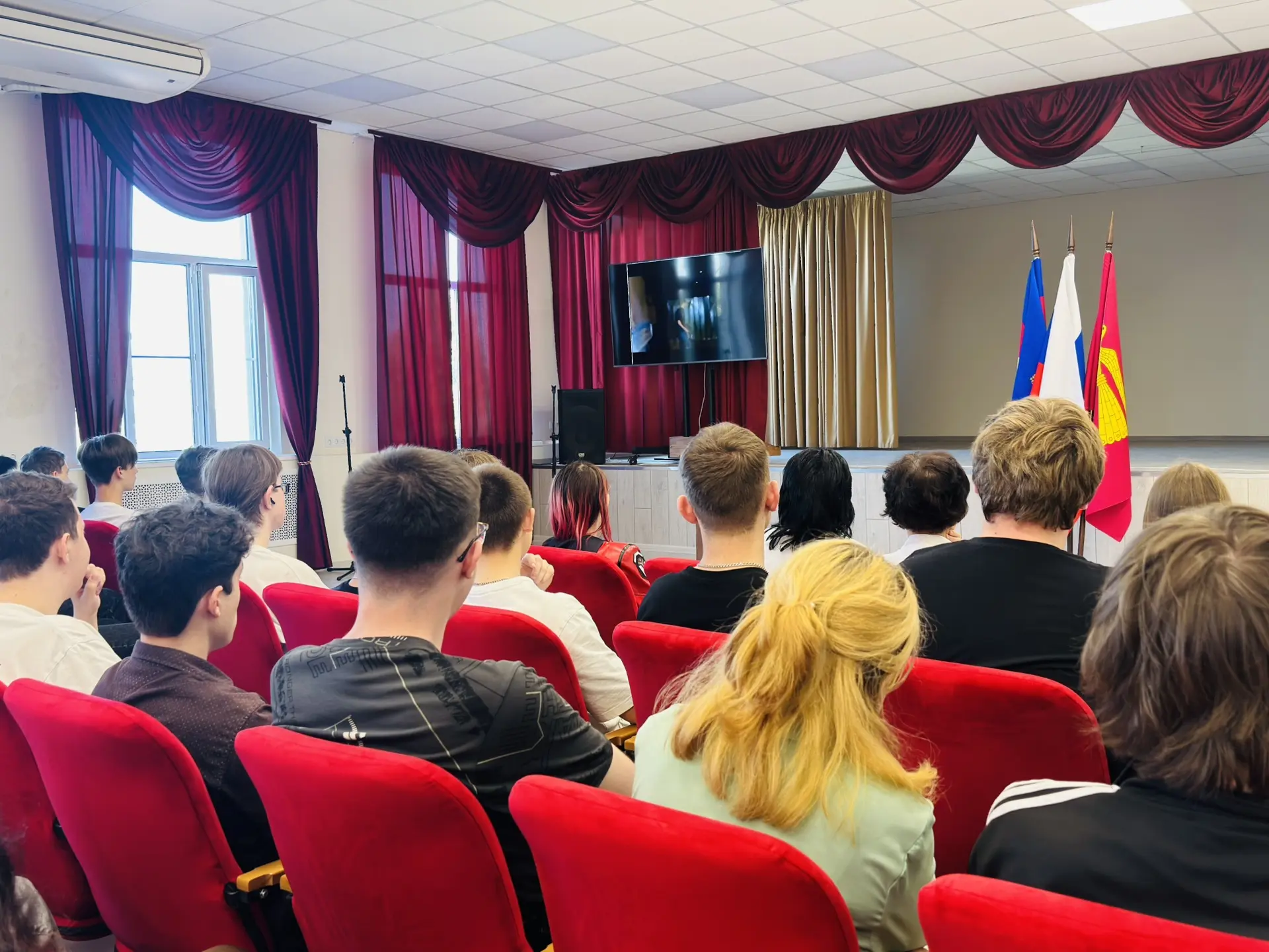 Важная встреча в Кореновском политехническом техникуме: обсуждение последствий употребления алкоголя