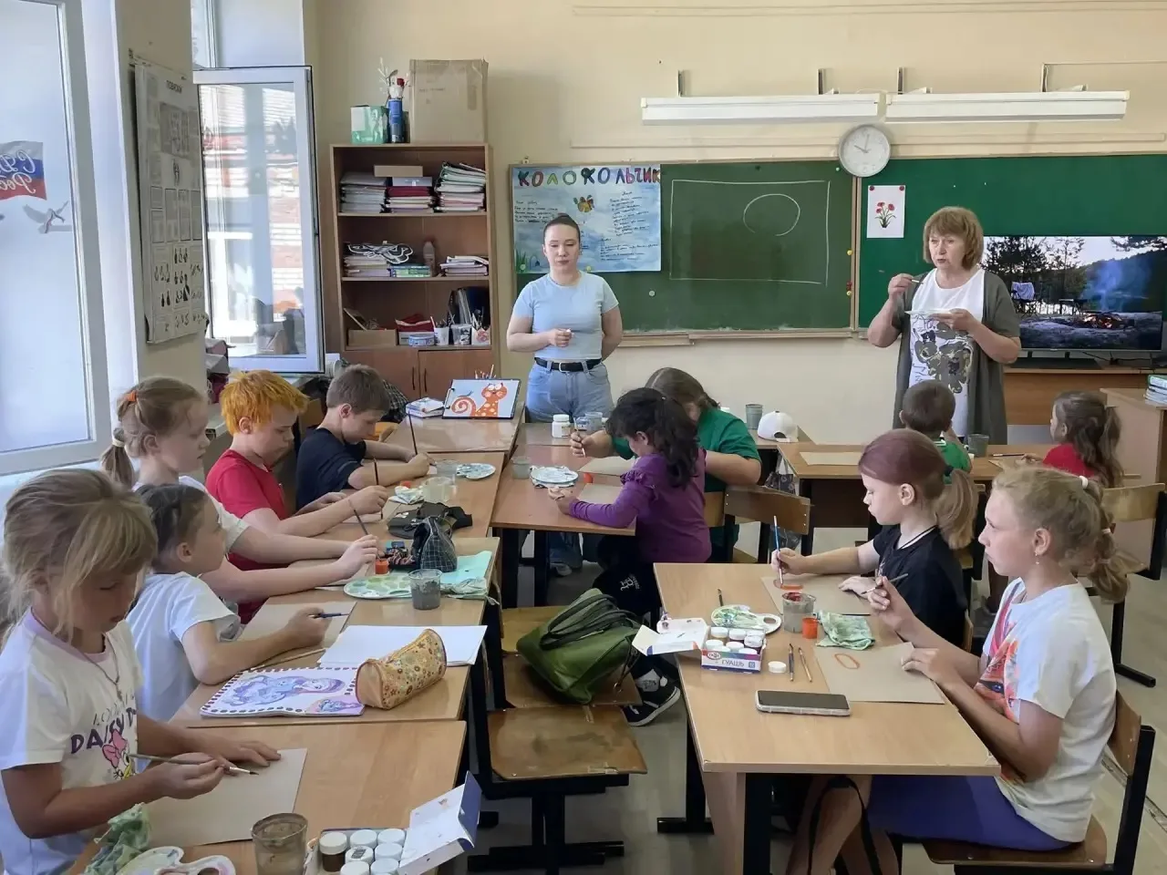 Сегодня в пришкольном лагере «Колокольчик» был насыщенный день. Сначала ребята приняли участие в мас