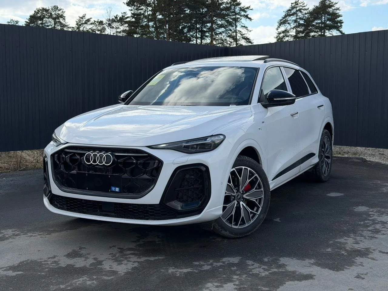 Audi Q5L Quattro S-Line готов к покупке из Китая 🇨🇳 

- Год выпуска: 2026 
- Объем двигателя: 2.0 