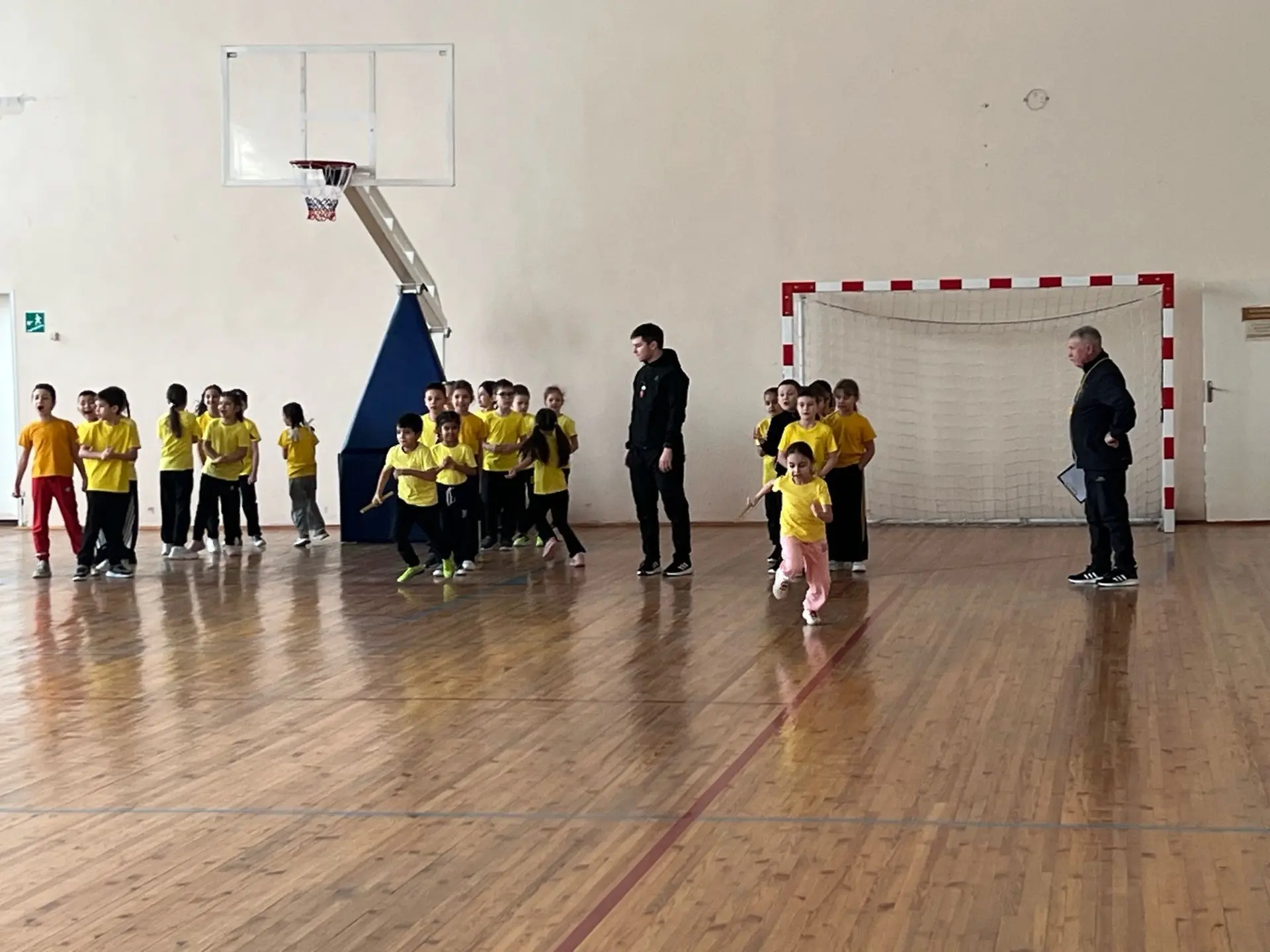 🎖 Тяжело в учении — легко в бою: первый спортивный рубеж взят!  Сегодня в нашей школе было по-особен
